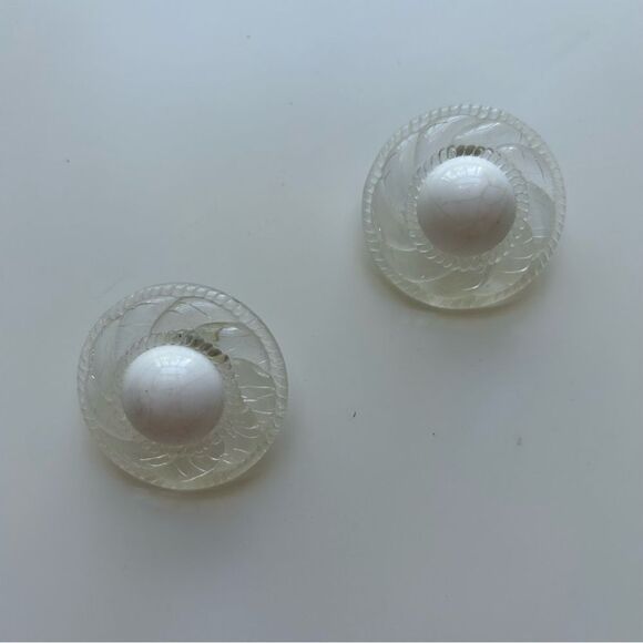 Vintage 80s 90s Era Clip on Earrings Premium Costume Statement Jewelry Unique - Picture 1 of 3